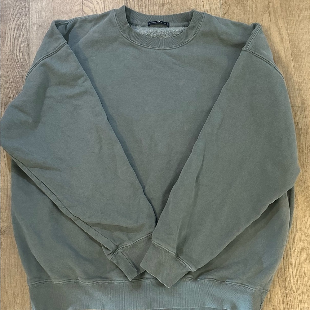 Women’s Brandy Melville Green Crewneck Sweatshirt